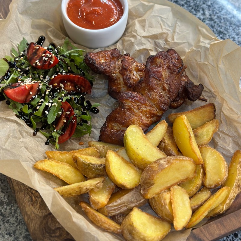 Курячий шашличок з картоплею по-селянськи